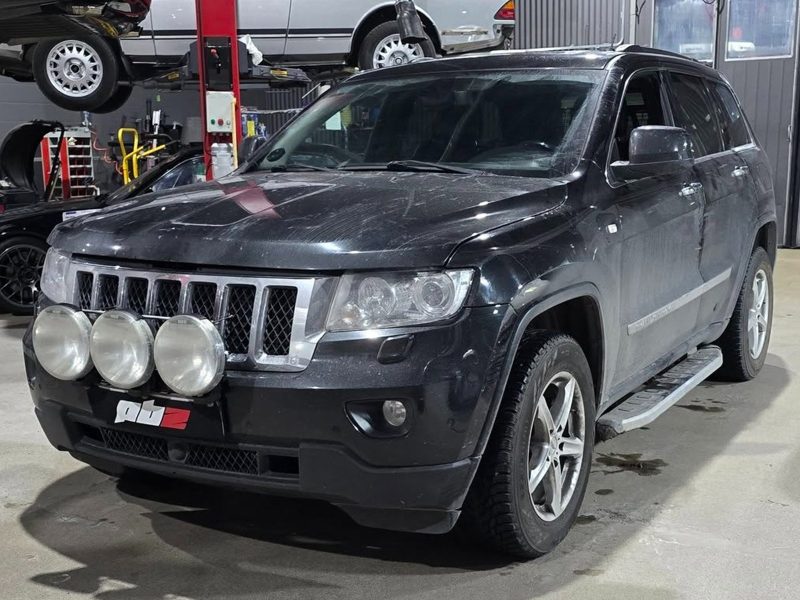 bruksbil-jeep En Jeep i PBZs verkstad