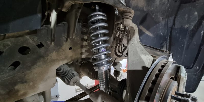 chassiuppgradering-fjader Bild med ny fjädring installerad