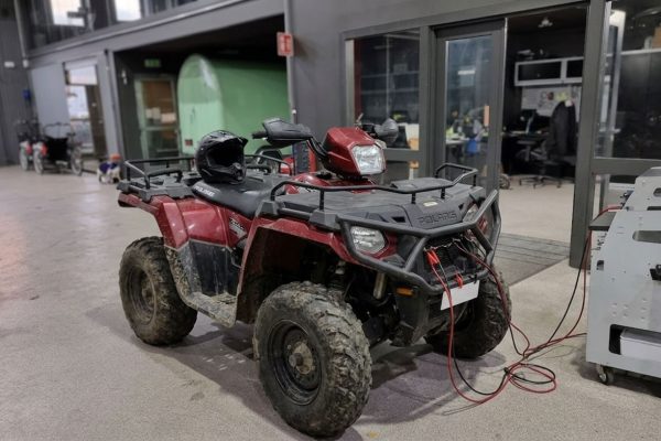 Fordonstest som utförs på en fyrhjuling